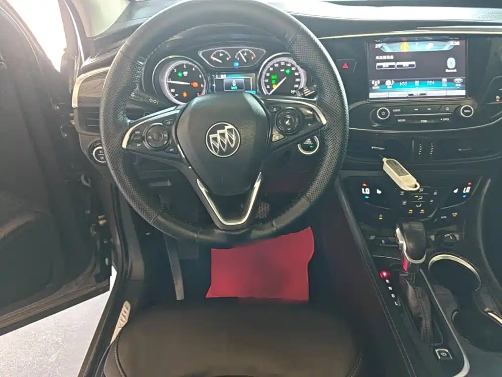Buick Envision Plus — миниатюра 11