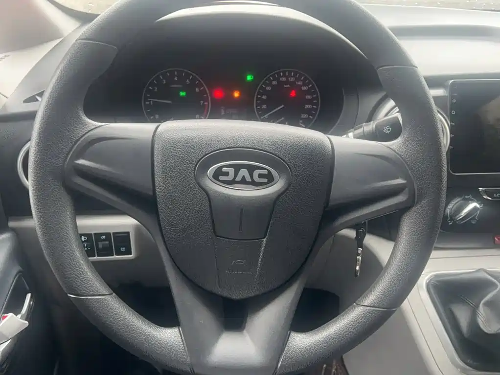 JAC Refine Refine M3 — миниатюра 3