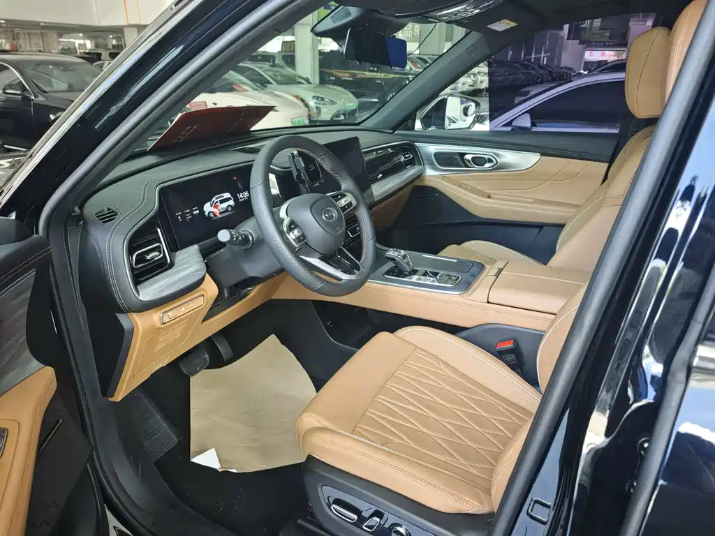 GAC GS8 2025 2.0TGDI Luxury 5 мест