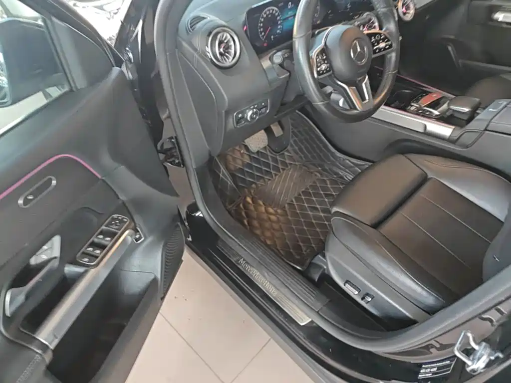 Mercedes-Benz GLB — миниатюра 16