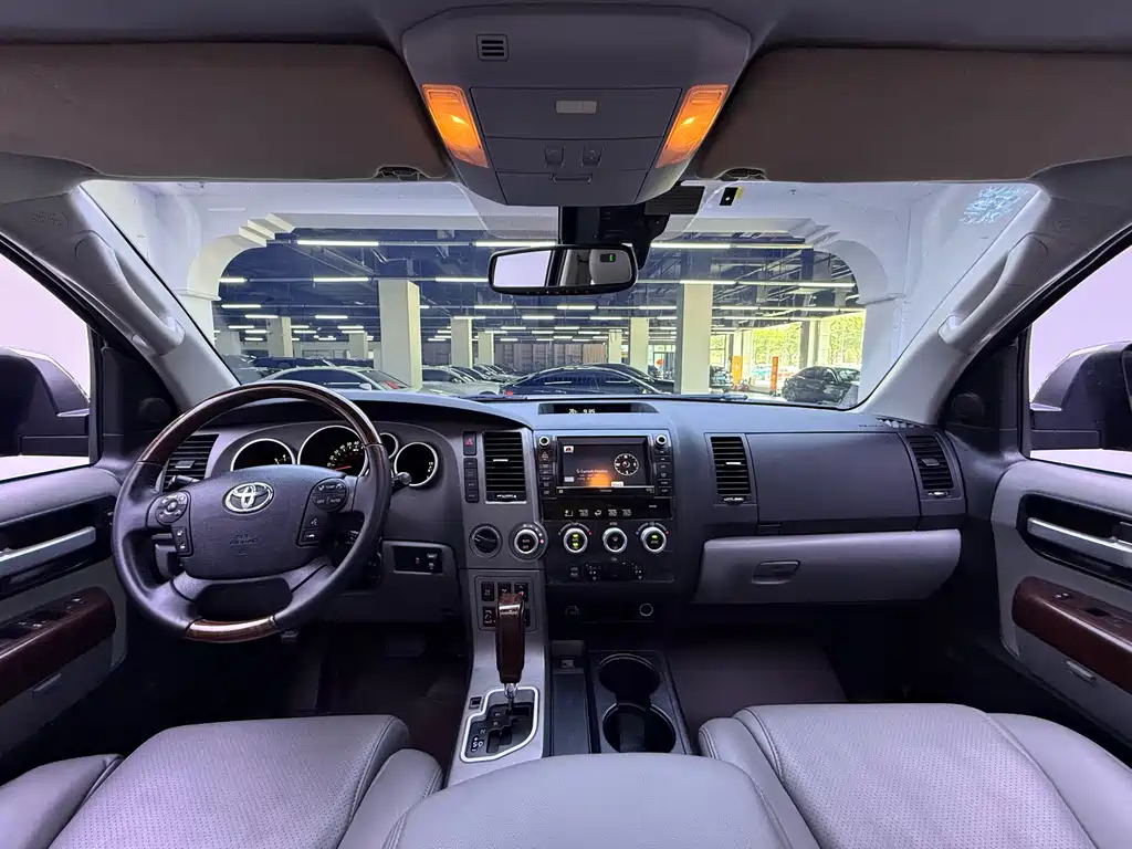 Toyota Sequoia — фотографии объявления, Фото 13