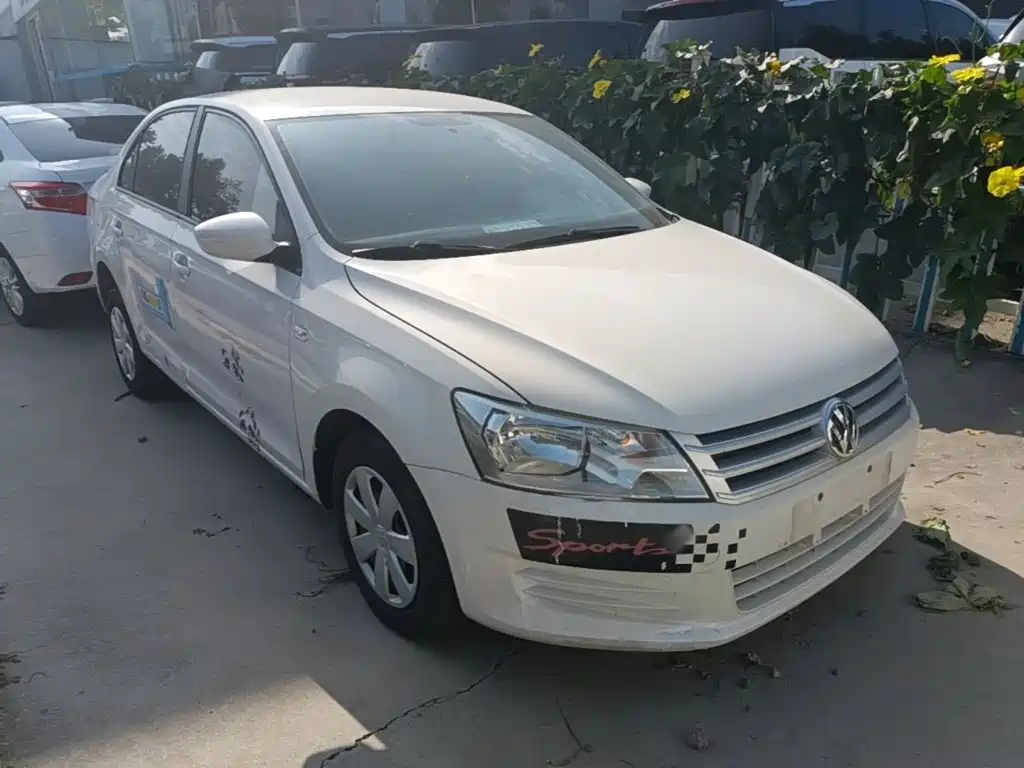 Volkswagen Santana — миниатюра 4