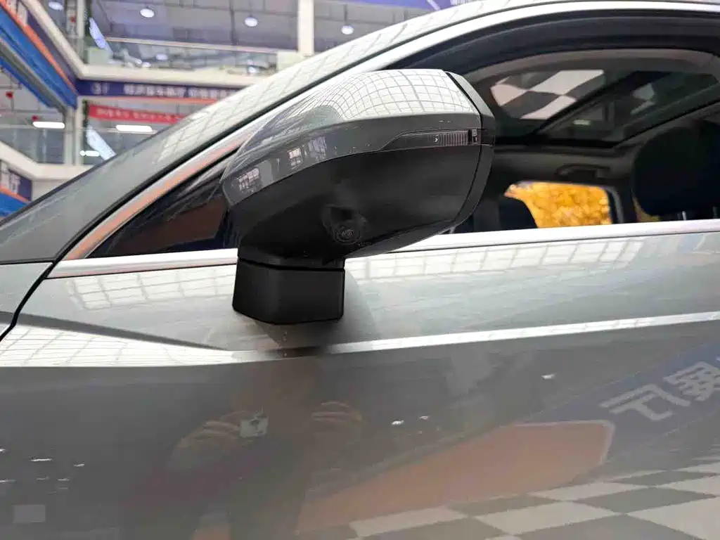 Audi Q3 — миниатюра 5