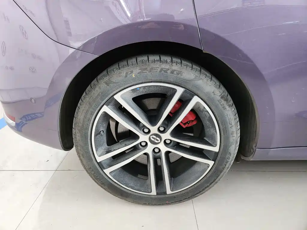 HONGMENG ZHIXING ASK THE WORLD M5