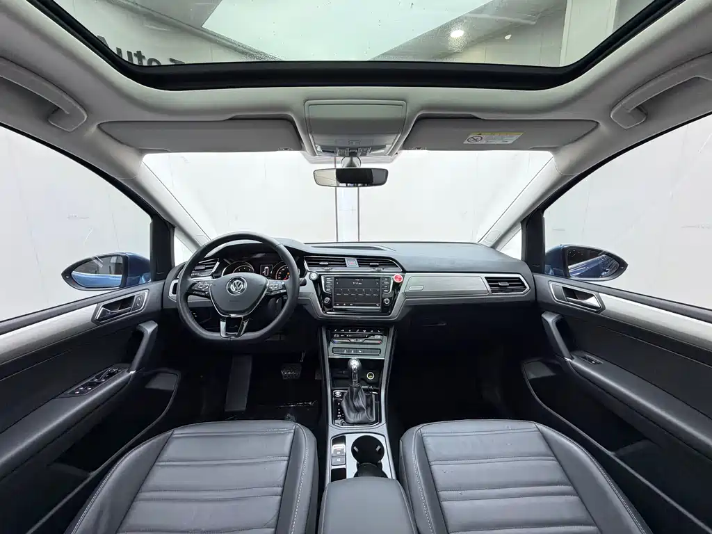 Volkswagen Touran Touran L 280TSI DSG Cross Edition 7 seats, фото 17