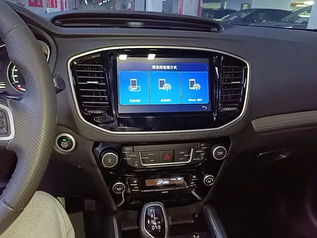 Geely Vision X6 — миниатюра 13