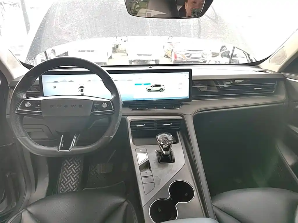 Roewe RX5 — миниатюра 10