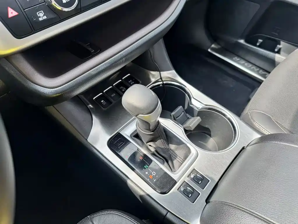 Toyota Highlander — миниатюра 11