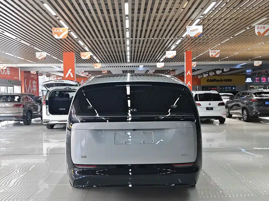 Li Auto MEGA 2024 Ultra