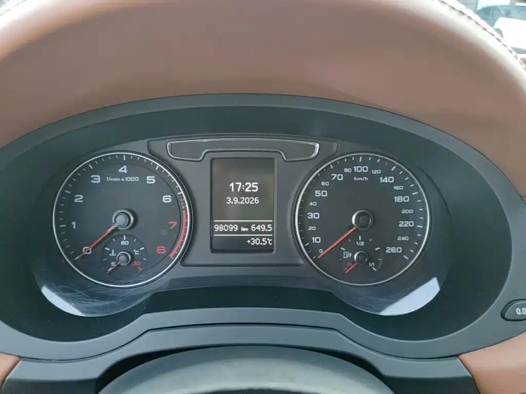 Audi Q3 — миниатюра 12