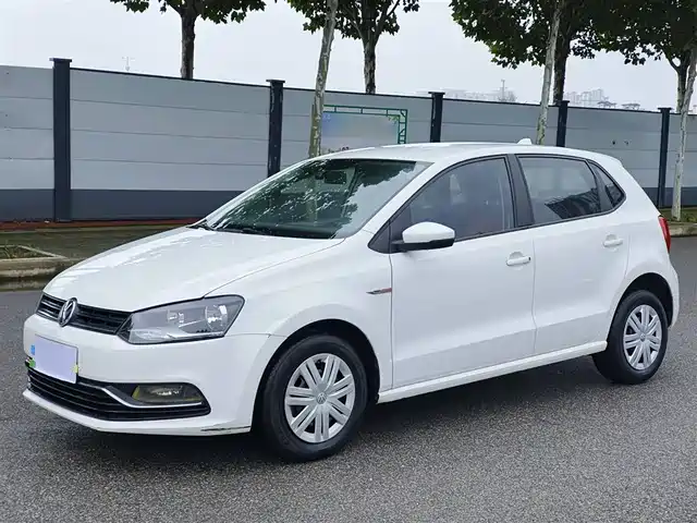 VOLKSWAGEN POLO 2019