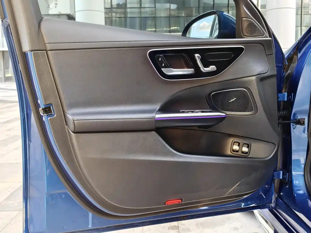 Mercedes-Benz C-Class New Energy — миниатюра 19