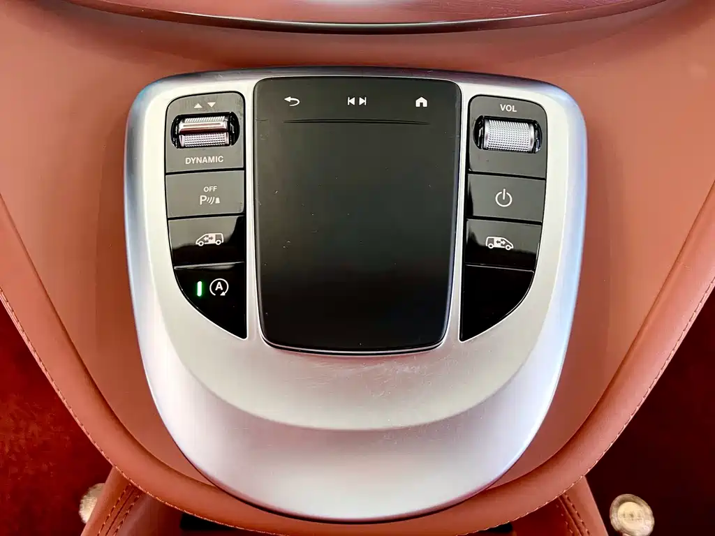 Mercedes-Benz V-Class — миниатюра 19