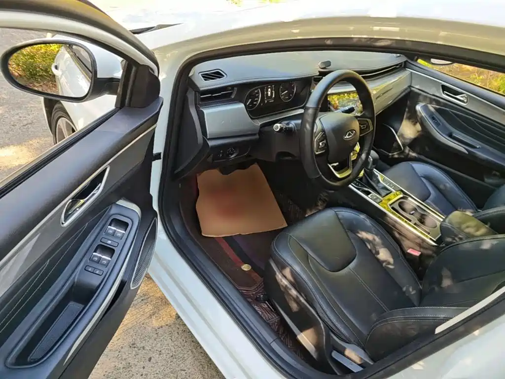 Chery Arrizo 5 — миниатюра 16