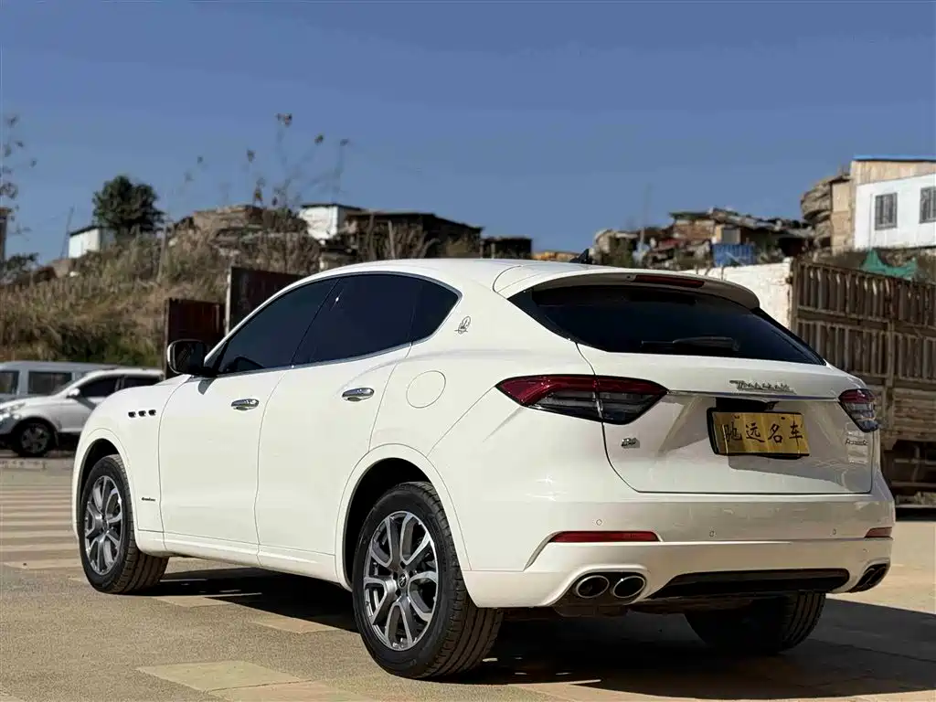 MASERATI LEVANTE