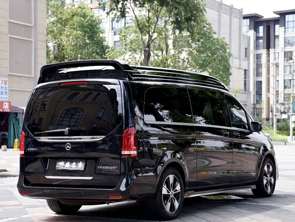Mercedes-Benz V-Class — миниатюра 31