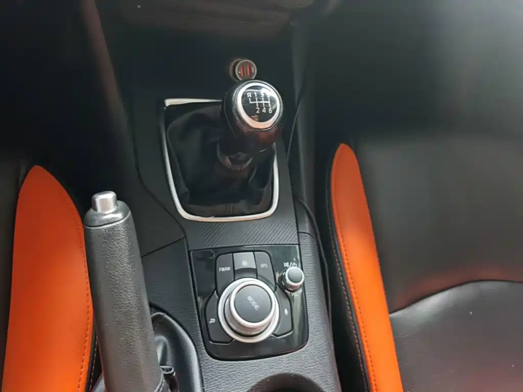 Mazda 3 Axela — миниатюра 10