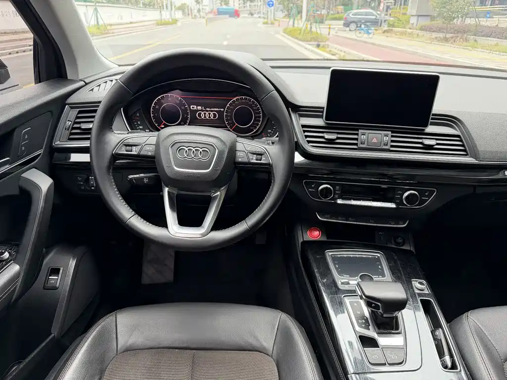 Audi Q5L 2018 40 TFSI Fashion VI