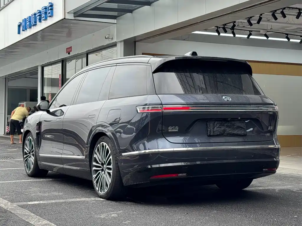 NIO ES8 2026 мест Executive