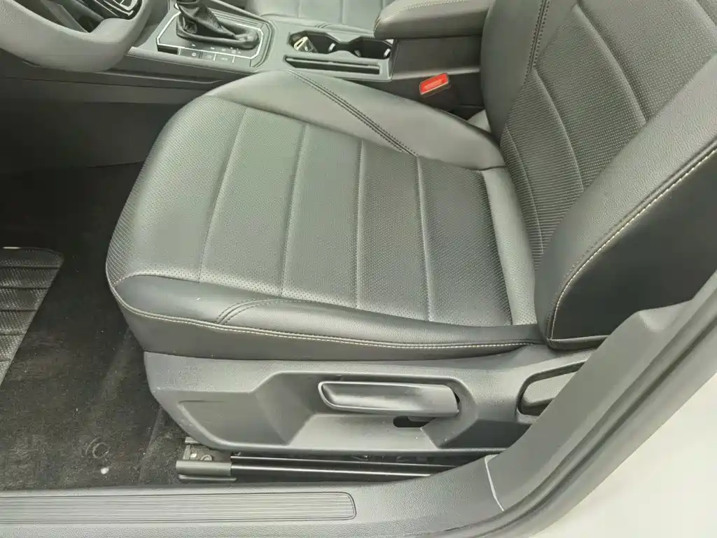 Volkswagen Lavida — миниатюра 20