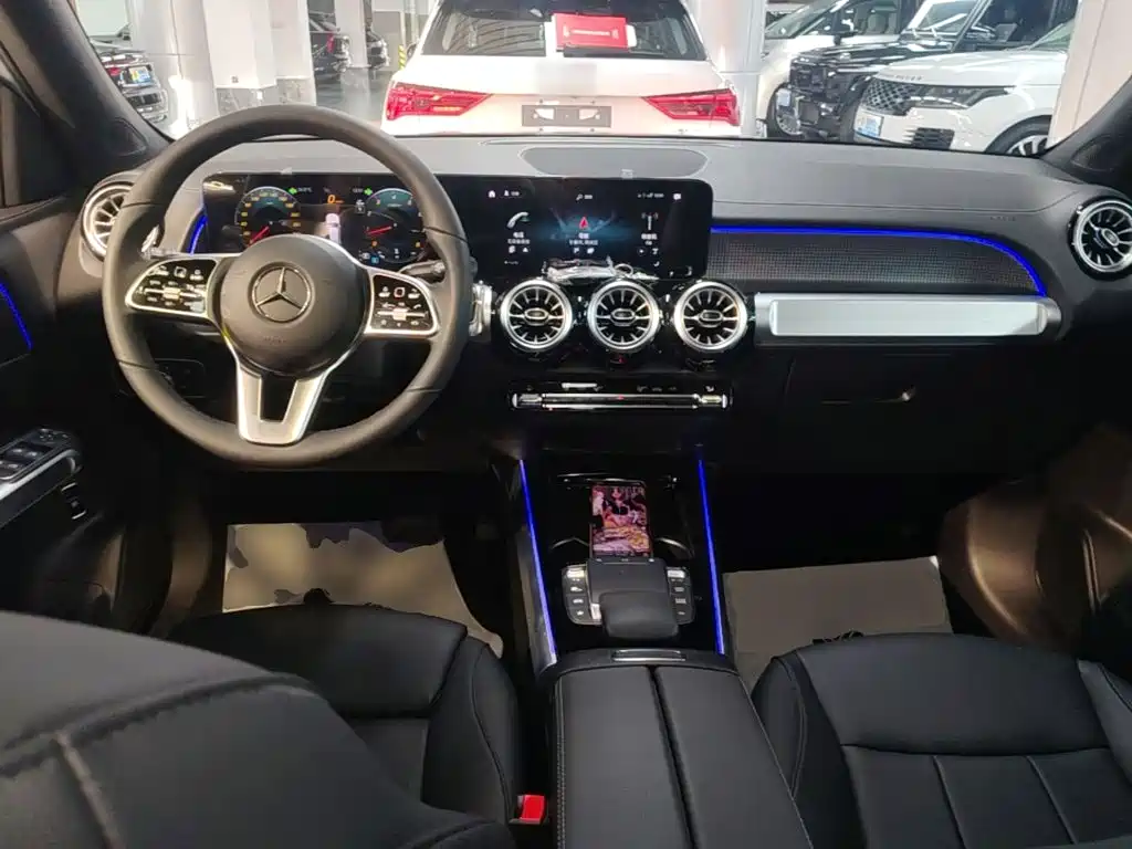 Mercedes-Benz GLB — миниатюра 10