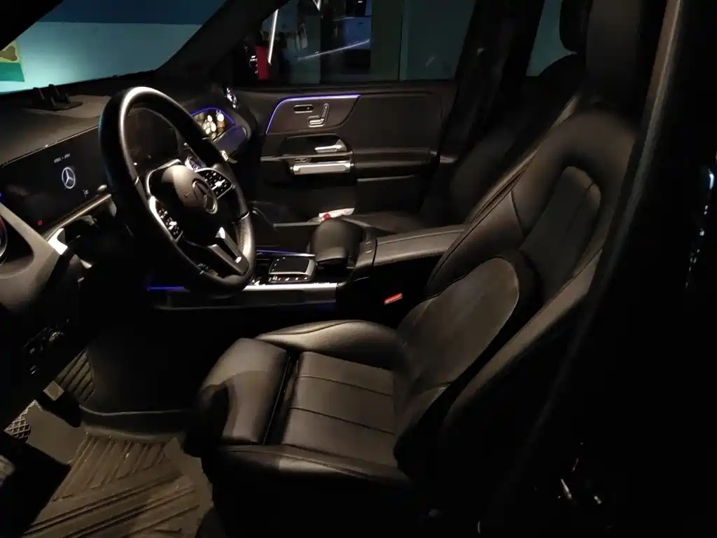 Mercedes-Benz GLB — миниатюра 16