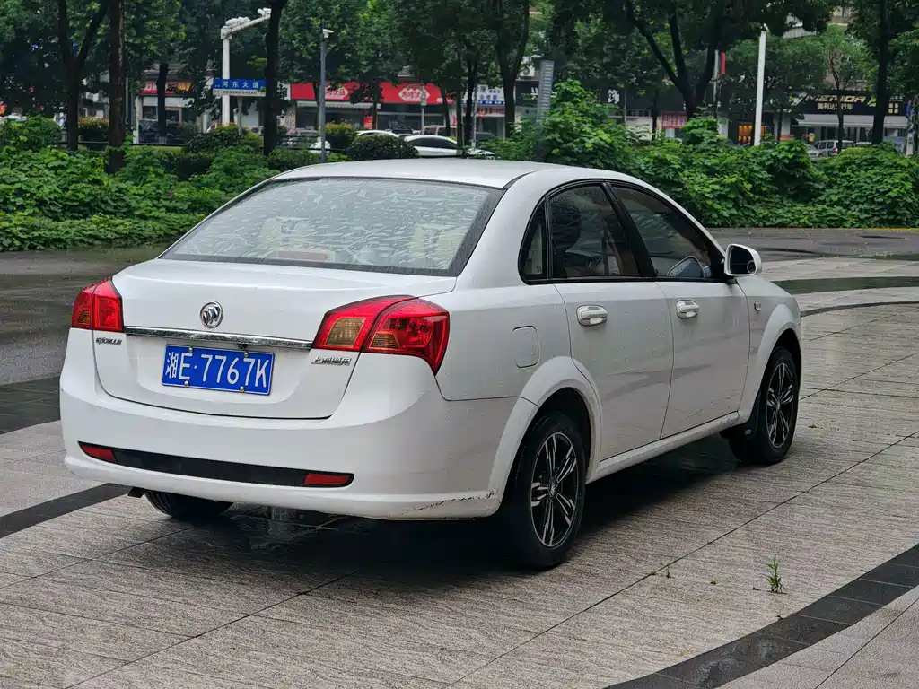 Buick Excelle — миниатюра 9