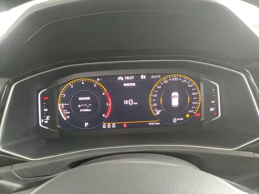 Volkswagen T-Roc — миниатюра 12