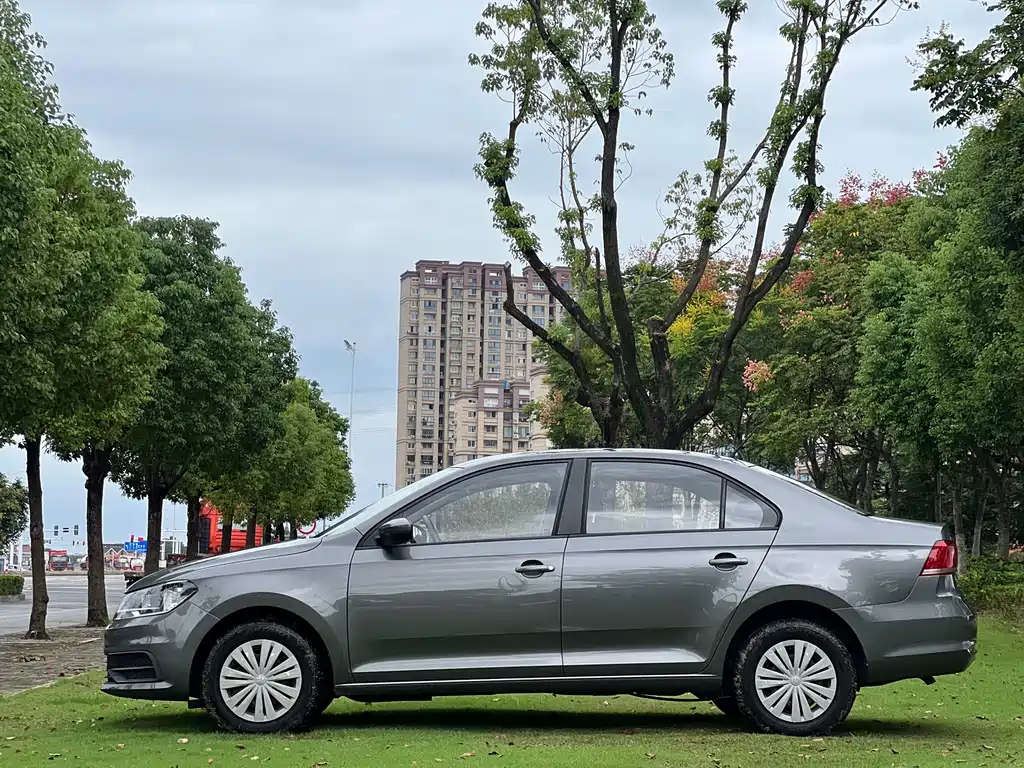 Volkswagen Santana — миниатюра 19