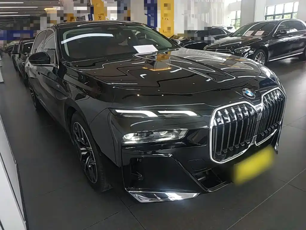 BMW 7 Series 7 2023 735Li M Sport