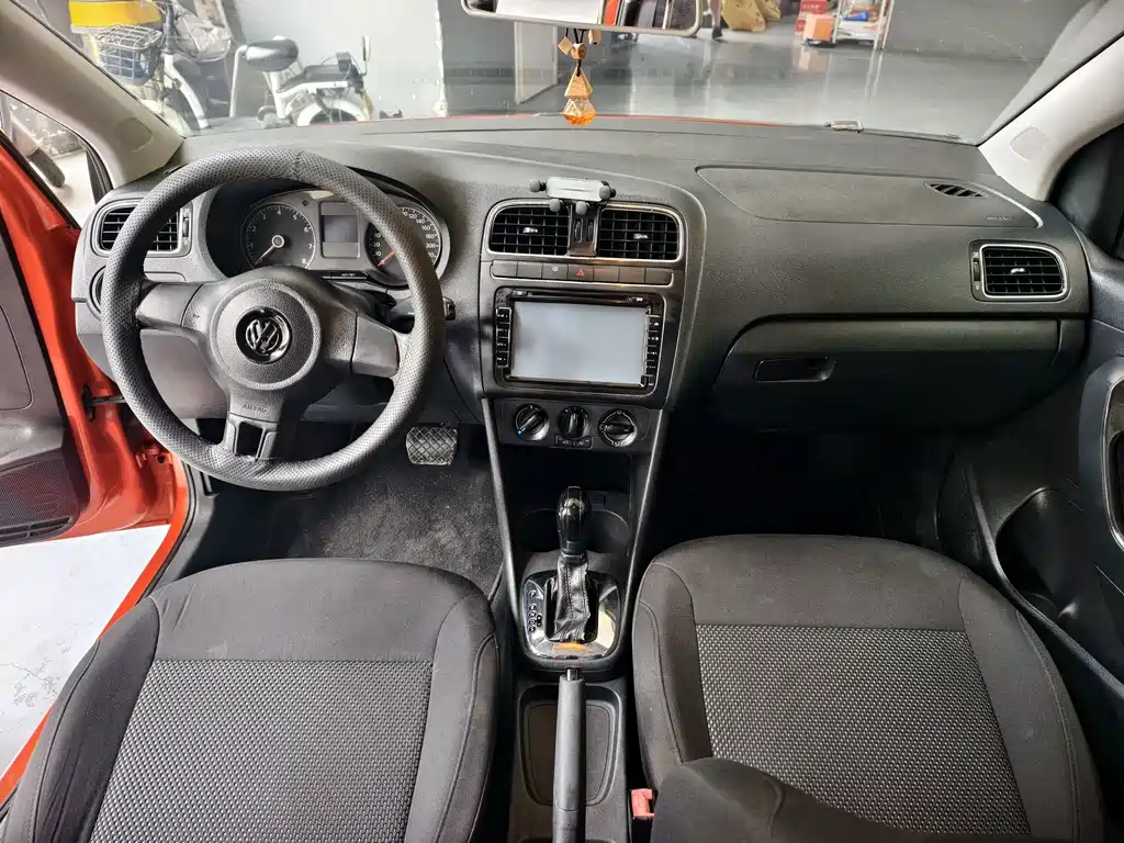 Volkswagen Polo — миниатюра 9