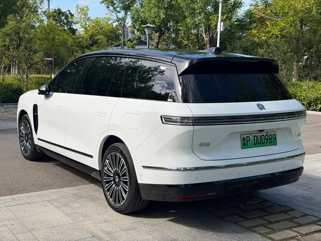 NIO ES8 — миниатюра 5