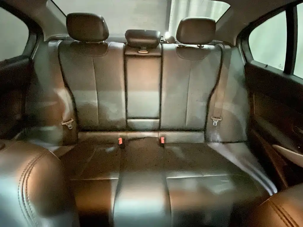 BMW 3 Series — миниатюра 14
