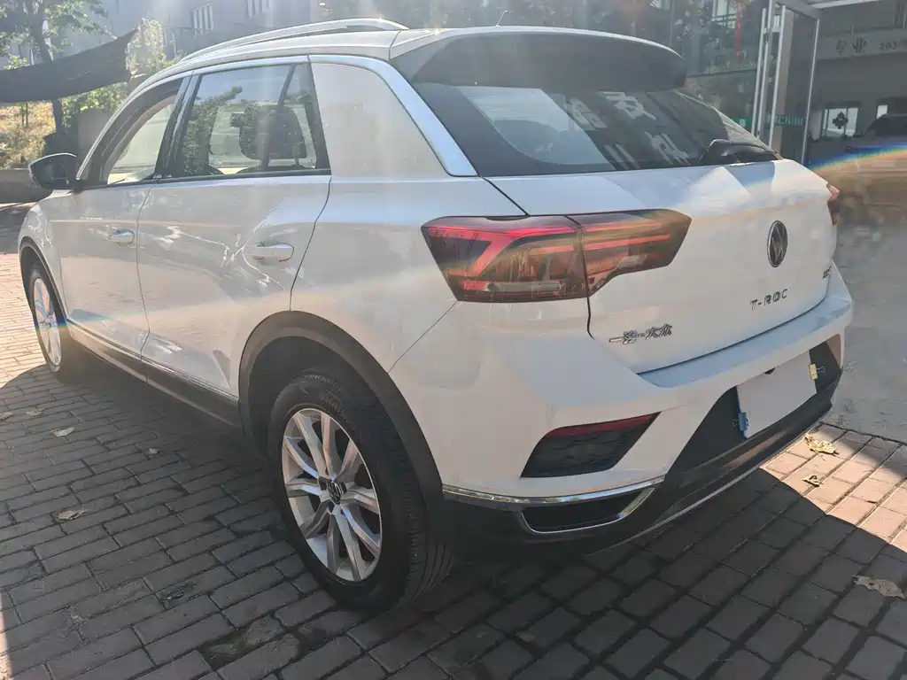Volkswagen T-Roc — миниатюра 6
