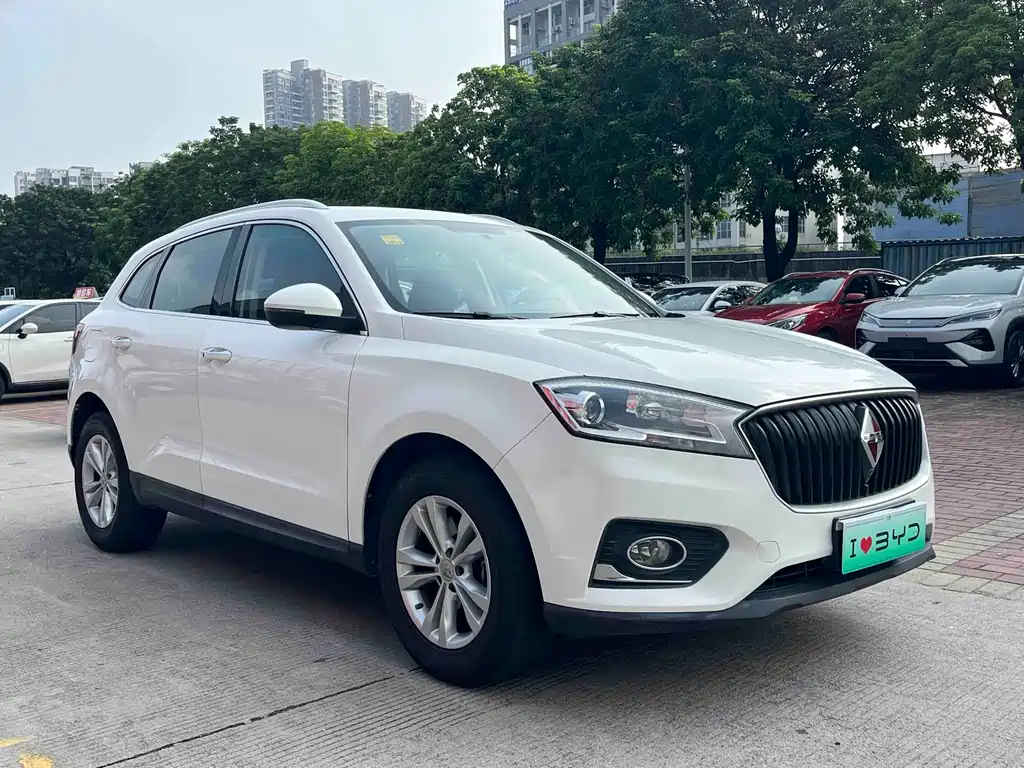 Borgward BX7 — миниатюра 3
