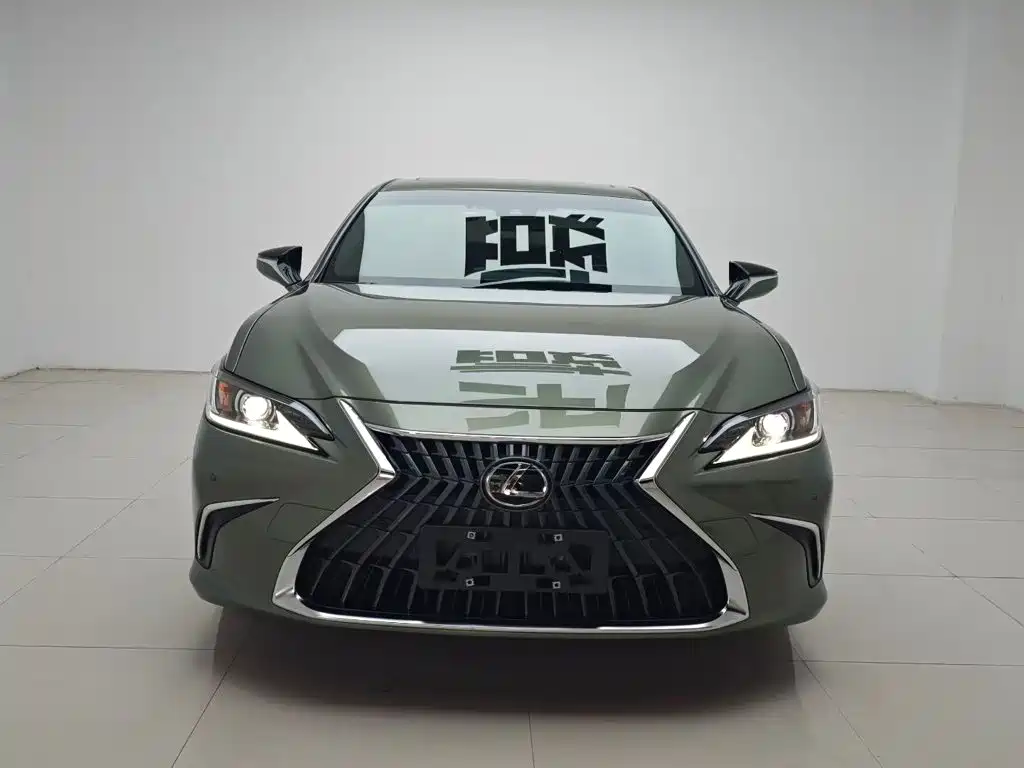 Lexus ES — миниатюра 3