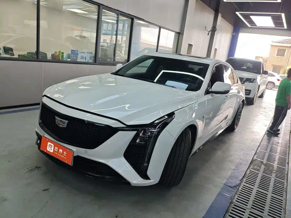 Cadillac CT5 — миниатюра 3