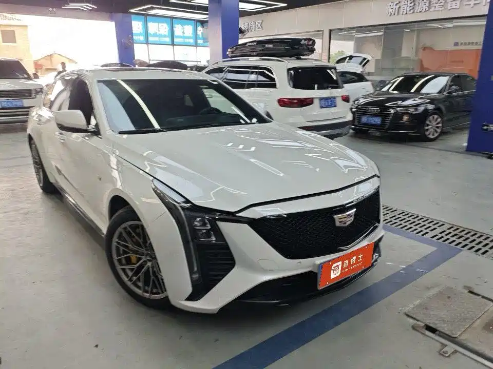 Cadillac CT5 — миниатюра 6