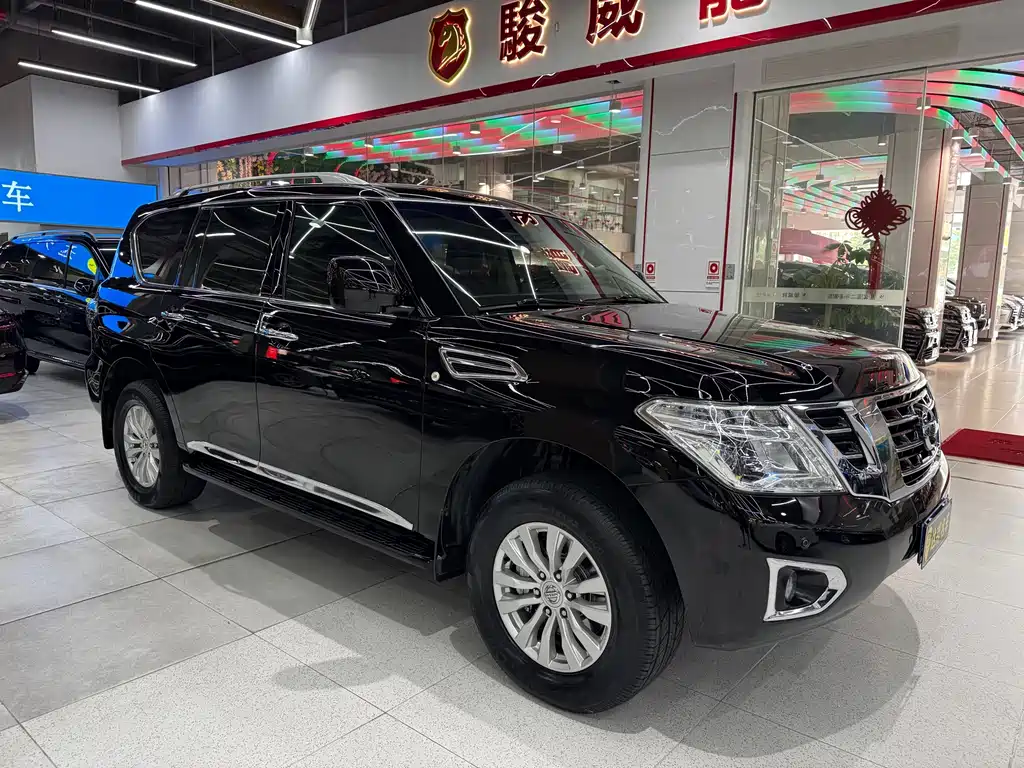 Nissan Patrol — миниатюра 4