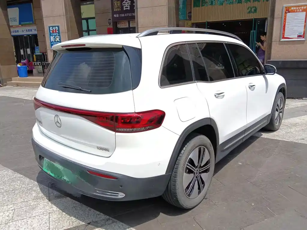 Mercedes-Benz EQB — миниатюра 2