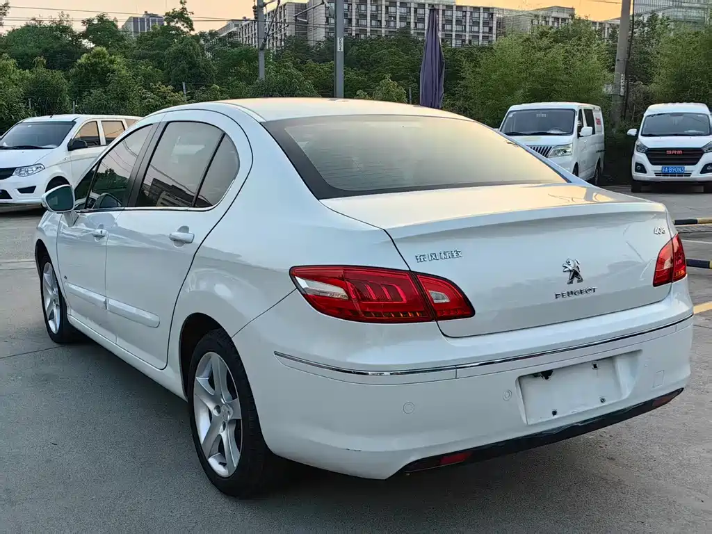 Peugeot 408 — миниатюра 11