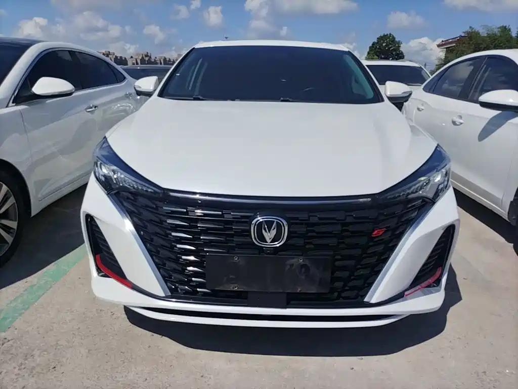 Changan Eado — миниатюра 3
