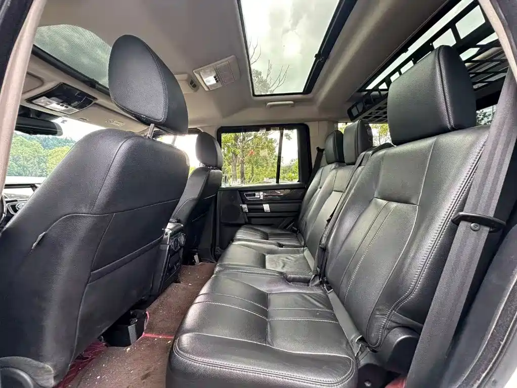 Land Rover Discovery 2015 3.0 SC V6 SE