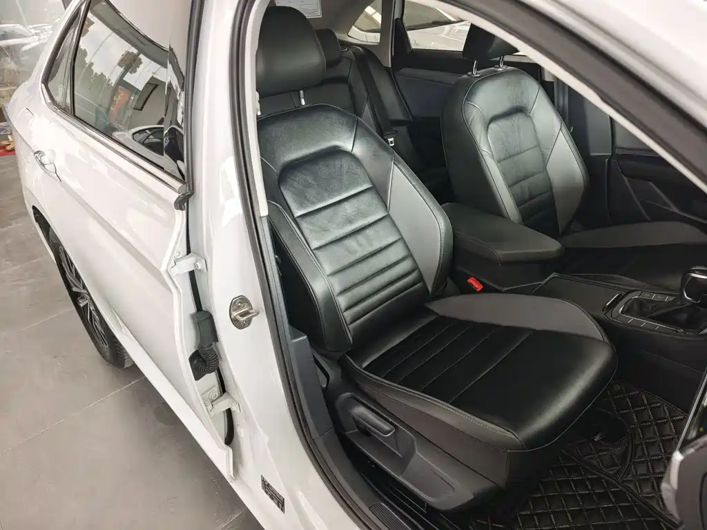 Volkswagen Sagitar — миниатюра 25