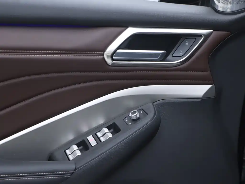 WEI PAI WEI BRAND VV6