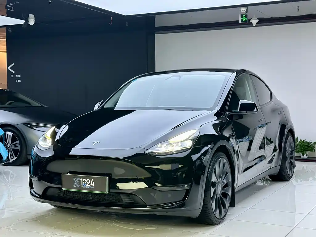 Tesla Model Y 2021