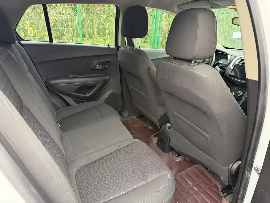 Chevrolet Trax — миниатюра 14