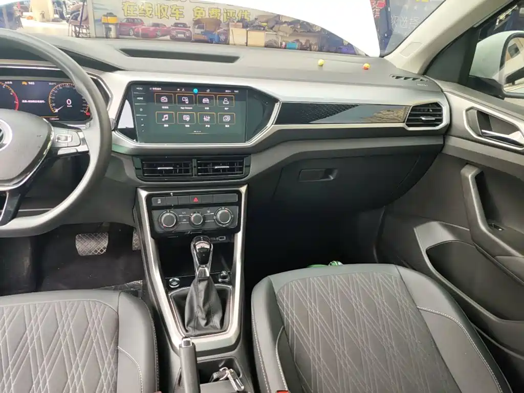 Volkswagen T-Cross — миниатюра 13