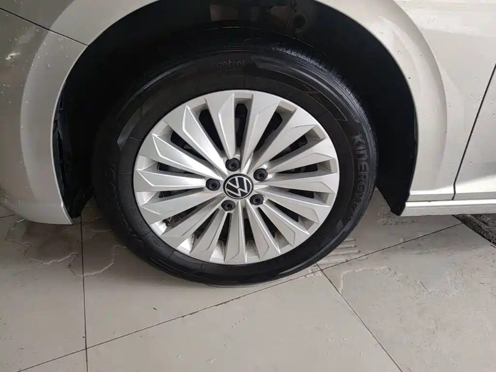 Volkswagen Lavida — миниатюра 23