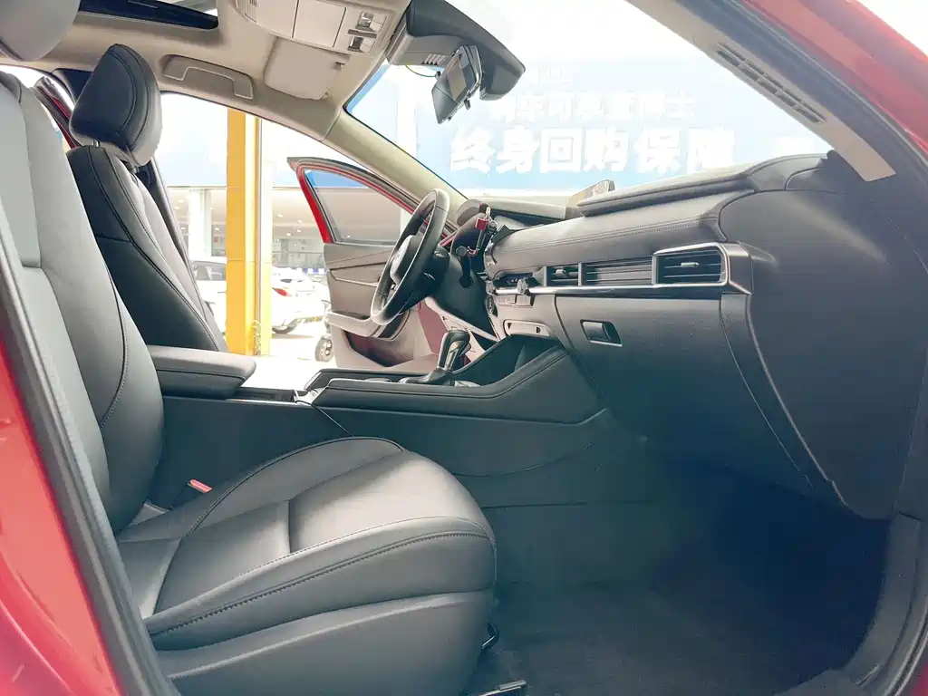 Mazda 3 Axela — миниатюра 8